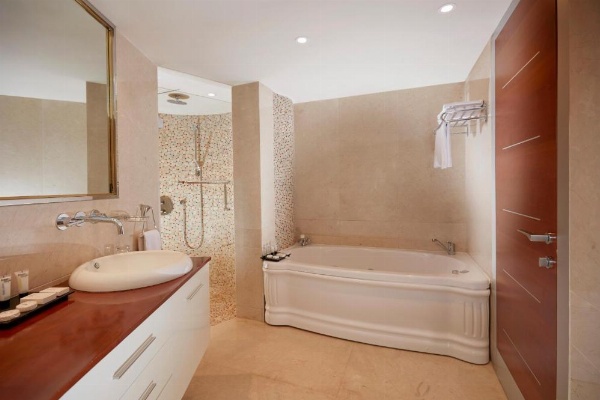 Frontel Al Harithia Hotel image 28